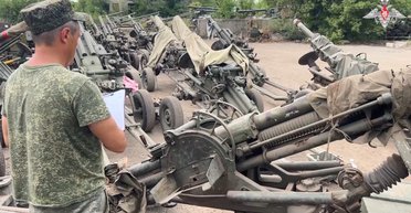 2 тысячи единиц: подразделения ЧВК "Вагнер" отдали Минобороны РФ всю имеющуюся технику (фото)