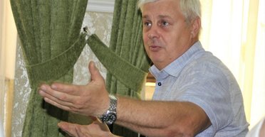 В Полтаве госслужащий задекларировал $62 млн наличными и 38 млн грн в драгоценных металлах