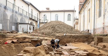 Смерть уравняла и королей, и монахов: археологи раскопали необычные гробницы в Италии (фото)
