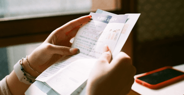 Заказали тысячи блюд: женщина из-за глупой ошибки "потратила" более 2 млн гривен в ресторане