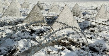 Боїться прориву на Донецьк: РФ створила лінію оборони на Донбасі (відео)