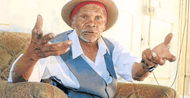 "Самый старый мужчина мира", куривший всю жизнь, умер в 121 год (фото)