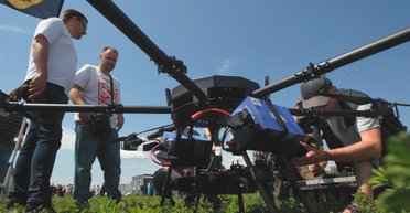 Китай, ЄС та агропротести. Чи є для України унікальний шлях та чому варто розвивати ВПК