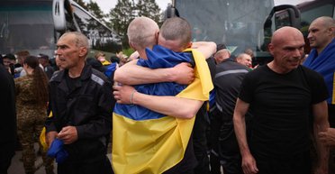 Україна і РФ провели новий обмін полоненими: скільки бійців ЗСУ повернулися з полону (фото)