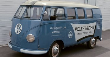 43 года считался утерянным: в США нашли уникальный фургон Volkswagen (фото)