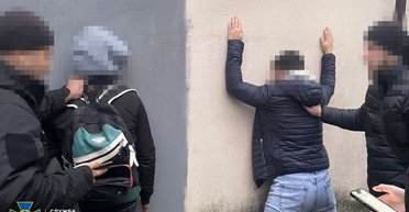 Взорвали взрывчатку возле райуправления полиции в Житомире: СБУ задержала 5 агентов РФ (фото)