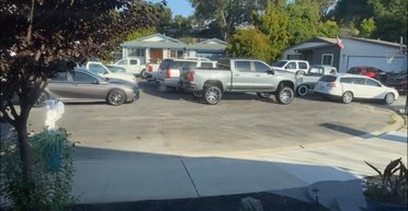 Страшная месть: парковка 9 авто перед домом соседей обошлась американцу в кругленькую сумму