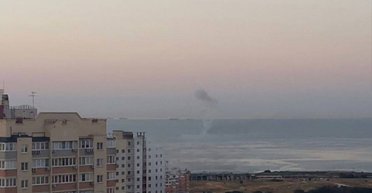 "Мы как тряпка для быка": в Новороссийске жители боятся БпЛА ВСУ из-за подсветки-триколора