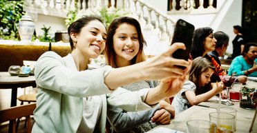 Не звони мне, не звони. Пять правил общения в эпоху смартфонов и соцсетей