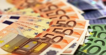 Еврокомиссия выплатила Украине первый транш из 50 миллиардов евро помощи, — Боррель