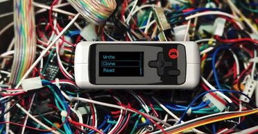 Сам себе хакер: мультитул The M1 взломает любое устройство, но и защитит данные