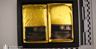 Брал взятки в упаковках "Кофе из Львова": ГБР разоблачила чиновника на коррупции (фото)