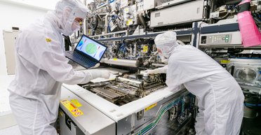 Санкции против Китая вредят всему миру: производство процессоров может пострадать