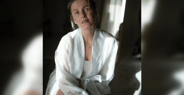 Співачка KOLA показала свій весільний образ і загадкового чоловіка-іноземця (фото)