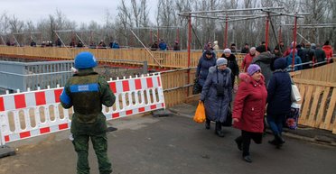 "Сели и договорились!" Как в серой зоне видят мир на Донбассе после "нормандской четверки"