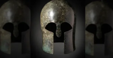 Пойдет с молотка: уникальный коринфский шлем выставили на лондонском аукционе (фото)