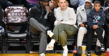 Адель з чоловіком уперше зʼявилася на публіці після новин про одруження (фото)