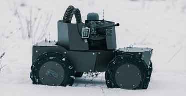 В Україні створили броньованого робота "Лють": озброєний кулеметом і готовий до бою (відео)