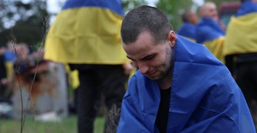 Обмен 205 на 205: Украина вернула своих военных из российского плена (фото)