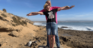 Мужчина проезжает более 4000 километров на работу: причиной стал "знак судьбы" (видео)