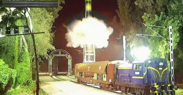 Индия впервые из поезда запустила баллистическую ракету Agni-P: выстрелили и едут куда угодно (видео)
