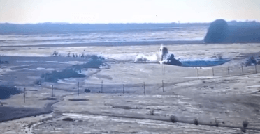 ВСУ с помощью наземного дрона разрушили мост ВС РФ (видео)