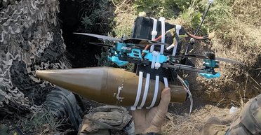 Гонка озброєнь: як РФ копіює мобільні ППО, а ЗСУ випереджають ЗС РФ у FPV-дронах (відео)