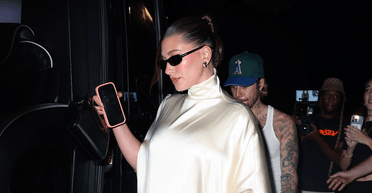 Вагітна Гейлі Бібер зʼявилася на публіці в ніжному образі (фото)