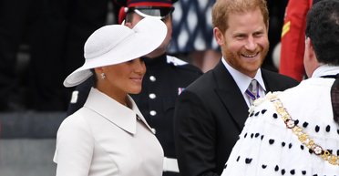 "Вонзила зубы": Меган дистанцируется от принца Гарри, а он этому рад