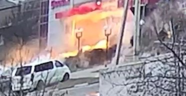 Вспыхнуло и задымило: РФ пожалуется Совбезу ООН на взрывы в Белгороде (видео)