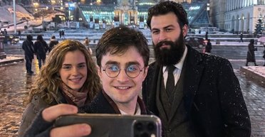 С пивом и бандурой: ИИ перенес героев "Гарри Поттера" на известные локации Киева (фото)