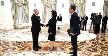 Путин нарушил правила корейского этикета во время встречи с министром из КНДР, — СМИ