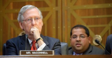 В Сенаті США схвалили виділення Україні $1 млрд, проте сенатори вимагають у 54 рази більше, — ЗМІ