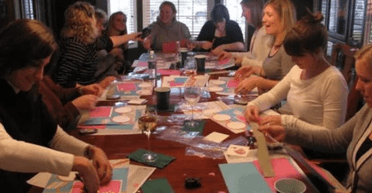 "Хто ці люди": хлопця налякав моторошний знімок із незнайомцями, якого він не робив (фото)