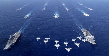 Китай вывел в Тихий океан новый авианосец и отправил сообщение США насчет Тайваня: что известно