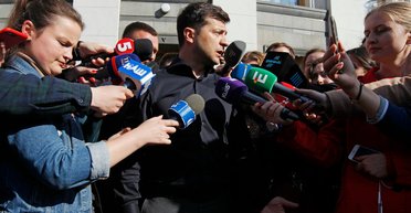 Потеря контроля. К чему могут привести конфликты новой власти с журналистами