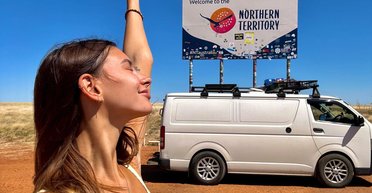 Гламурно тільки в Instagram: дівчина показала зворотний бік поїздок у будинку на колесах