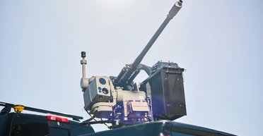 Мобільність, радіолокація і дешевизна: у ЗСУ розповіли про особливості австралійських Slinger (відео)