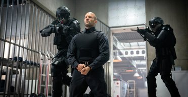 Инкассаторы не улыбаются. Пять причин посмотреть "Гнев" Гая Ричи с Джейсоном Стейтемом