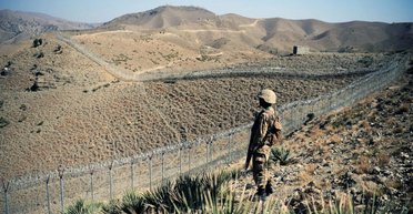 Лінія Дюранда, давня ворожнеча і трошки Індії: чому війна між Пакистаном і Афганістаном така складна