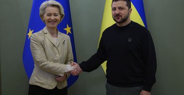 Єврокомісія хоче віддати Україні 15 млрд євро із заморожених коштів Росії, — FT