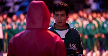 Аналог игры из сериала "Игра в кальмара": в сети показали древнее развлечение украинцев (видео)