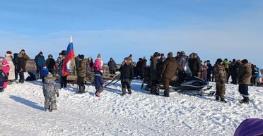 Половина мужчин пошли в ВС РФ: на Камчатке нищей деревне обещают титул "воинской доблести"