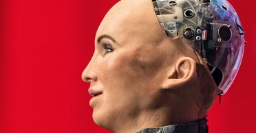 Сервис с нечеловеческим лицом. Станут ли роботы торговать успешнее, чем живые продавцы