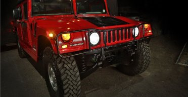 На продажу выставили уникальный электрический Hummer Шварценеггера (фото)