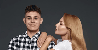 "Один в сім'ї мужчина": Тіна Кароль розповіла про виховання 16-річного сина (фото)