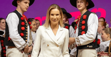 Первая леди Польши удивила своим нарядом: как она выглядит (фото)