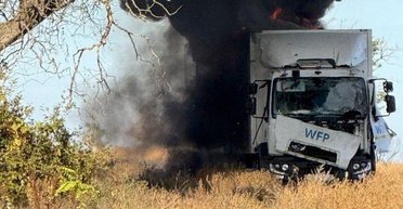 Росія атакувала гуманітарну колону на Херсонщині: обстріляла вантажівки ООН з дронів і артилерії