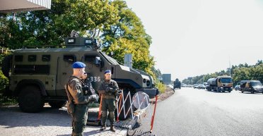 Закриті міста та ракетні обстріли. До чого готуватись українцям 23-24 серпня (фото)