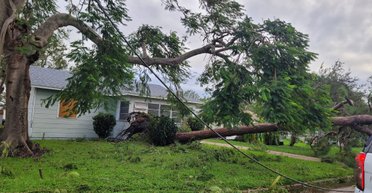 Выгляжу моложе из-за ботокса: женщина выдавала себя за свою мать, чтобы получить денежную помощь